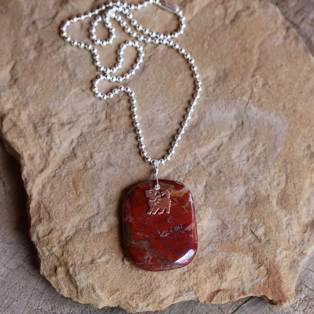 women chic gold necklaces -Red agate stone pendant necklace with sterling puppy charm