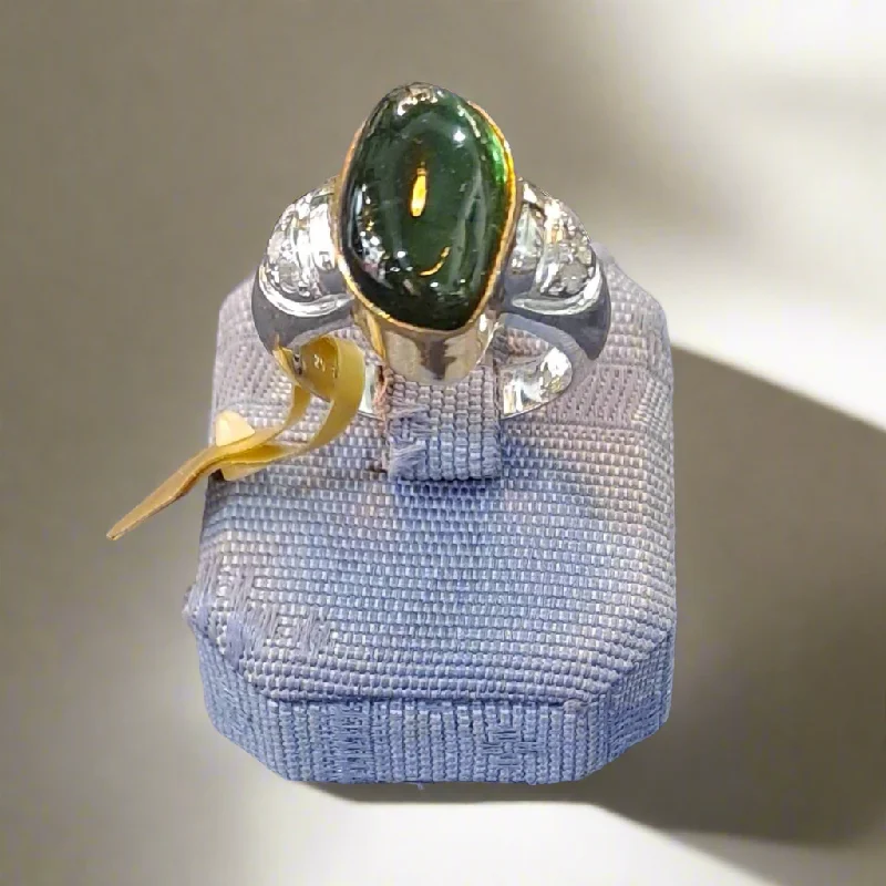 women unique rings -Ring in 18k gold with green tourmaline and white and yellow gold