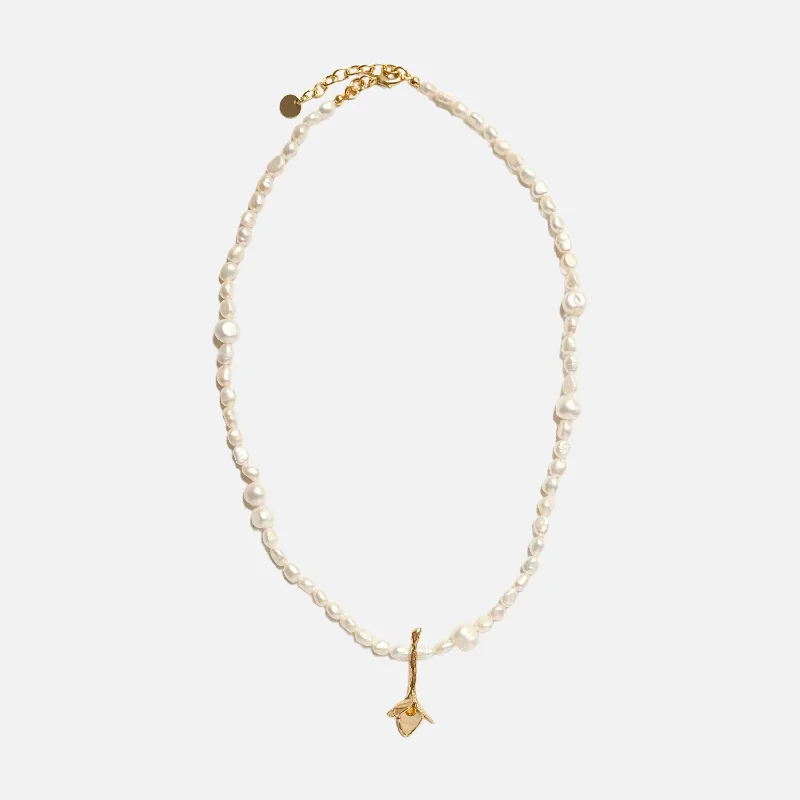 women friendship necklaces -Flora Pearl Collar