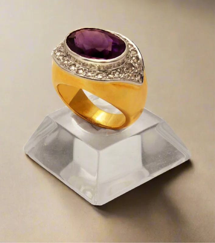 women infinity rings -Ring in 18k gold with Amethyst stone and brilliants