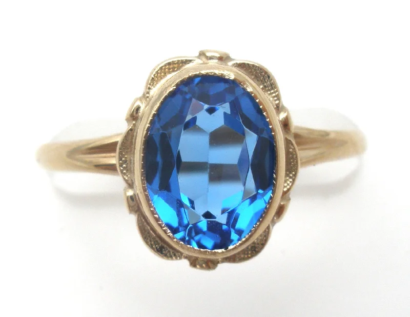 women stackable gemstone rings -10K Gold Sapphire Ring Size 6.25 Vintage